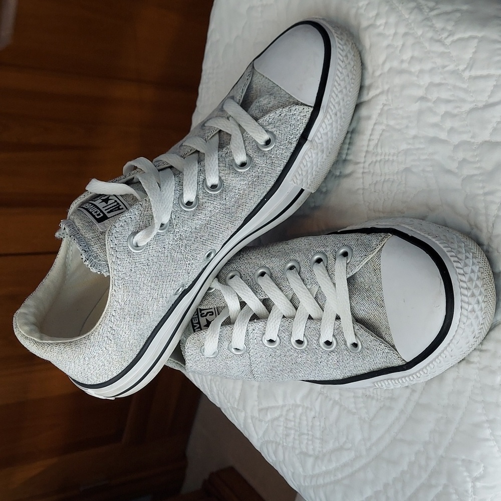 * Converse All Star Light Gray Sneakers, Size 8, Like New - Picture 2 of 8